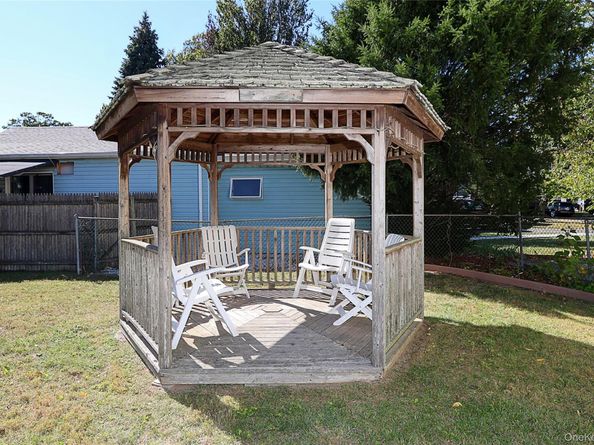 437 Ray Street, Freeport NY 11520