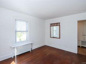 437 Ray Street, Freeport NY 11520