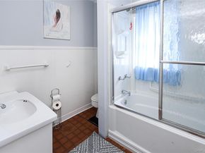 437 Ray Street, Freeport NY 11520
