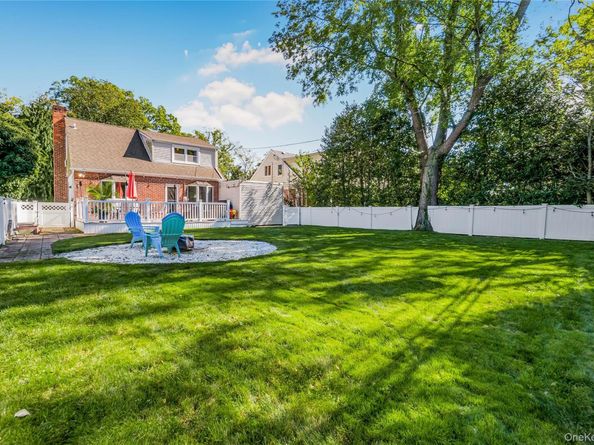 55 Maple Drive, New Hyde Park NY 11040