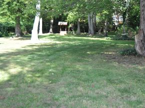 29 Woodlawn Avenue, Oakdale NY 11769