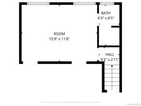 29 Woodlawn Avenue, Oakdale NY 11769