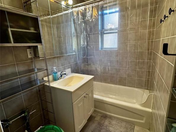 65-45 Yellowstone Boulevard 2A, Forest Hills NY 11375