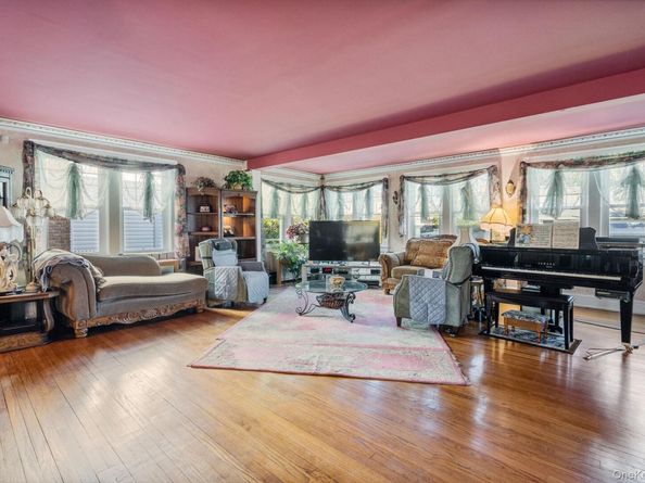 736 Bellmore Road, North Bellmore NY 11710