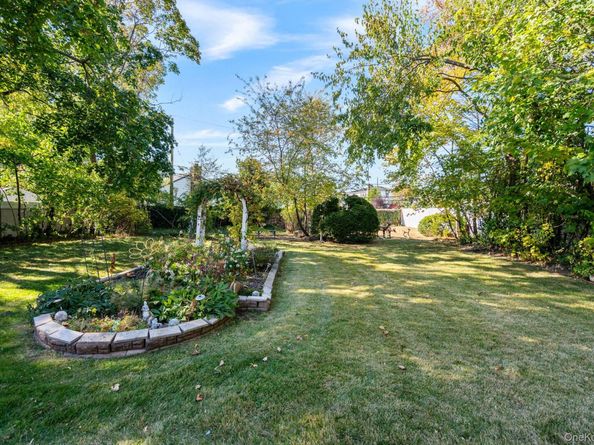 736 Bellmore Road, North Bellmore NY 11710