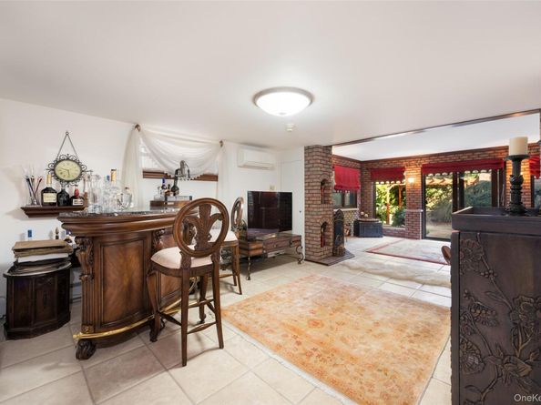51-01 64th Street, Woodside NY 11377