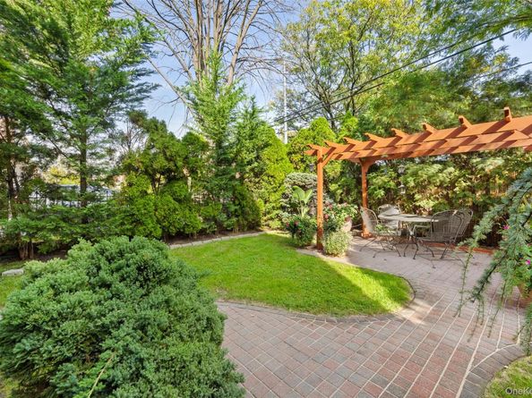 51-01 64th Street, Woodside NY 11377
