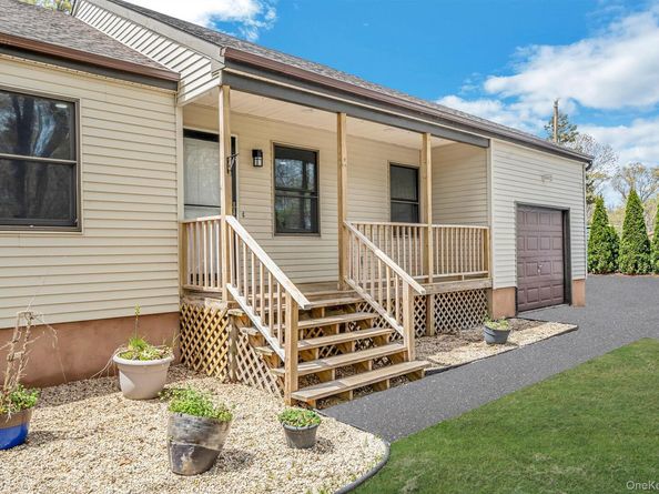 104 Cedarhurst Avenue, Medford NY 11763