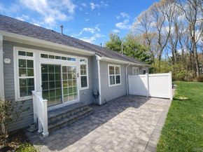 10 Gettysburg Drive, Port Jefferson Station NY 11776