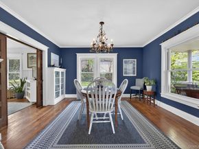 17 Riggs Place, Locust Valley NY 11560