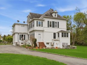 89 Duck Pond Road, Glen Cove NY 11542