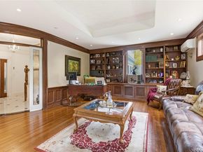 89 Duck Pond Road, Glen Cove NY 11542