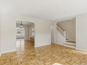 6925 165th Street, Fresh Meadows NY 11365