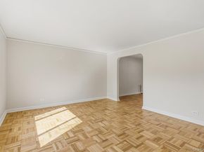 6925 165th Street, Fresh Meadows NY 11365