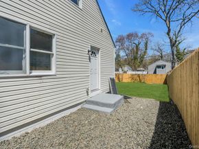 133 Lakeview Drive, Mastic Beach NY 11951