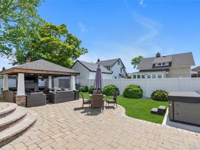5 Lloyd Avenue, Lynbrook NY 11563