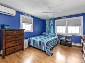 5 Lloyd Avenue, Lynbrook NY 11563
