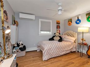 5 Lloyd Avenue, Lynbrook NY 11563