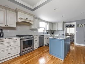 5 Lloyd Avenue, Lynbrook NY 11563
