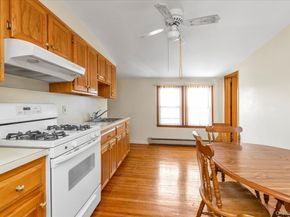 1118 W Broadway, Hewlett NY 11557