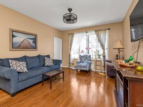 1118 W Broadway, Hewlett NY 11557