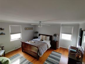 10 Hayes Road, Amityville NY 11701