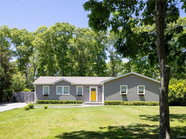 29 Matthews Drive, Speonk NY 11972