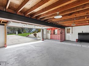 5 Huckleberry Lane E, Hampton Bays NY 11946