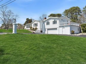 5 Huckleberry Lane E, Hampton Bays NY 11946
