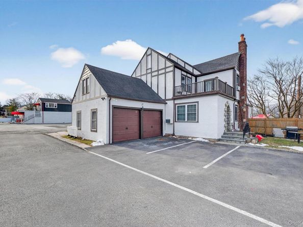 2002 E Main Street, Mohegan Lake NY 10547
