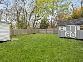14 7th Street, Wading River NY 11792