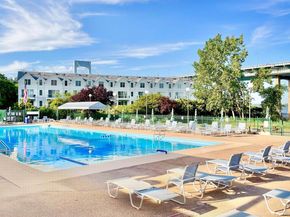 162-30 Powells Cove Boulevard 6A, Beechhurst NY 11357