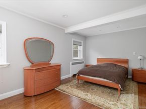 1 Somerset Drive N, Great Neck NY 11020
