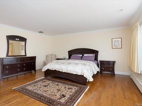 1 Somerset Drive N, Great Neck NY 11020