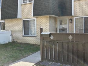 861 Birchwood Road, Medford NY 11763
