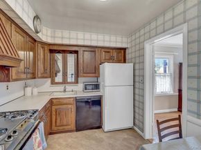 277 E Argyle Street, Valley Stream NY 11580