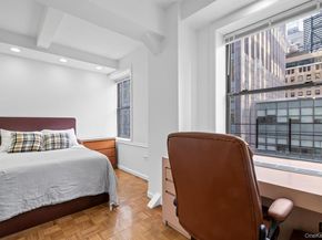 150 West 51st Street 1007, New York (Manhattan) NY 10019