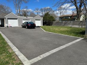 11 Matthew Street, Farmingville NY 11738