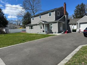 11 Matthew Street, Farmingville NY 11738