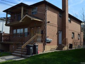 13-31 209th St, Bayside NY 11360