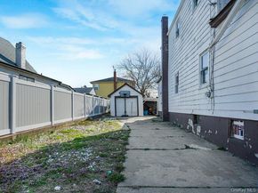 91 Elzey Avenue, Elmont NY 11003
