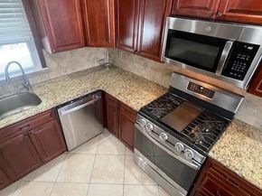 6 Curlew Place, Massapequa NY 11758