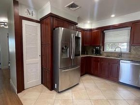 6 Curlew Place, Massapequa NY 11758