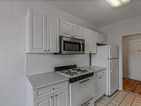 162-01 Powells Cove Boulevard 3N, Beechhurst NY 11357