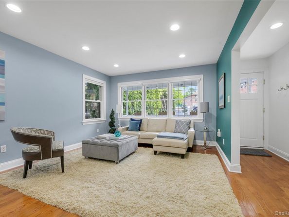 22 Madison Street, Port Washington NY 11050