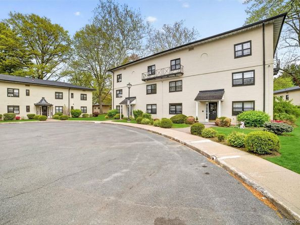 2 Field End Lane 2L, Eastchester NY 10709