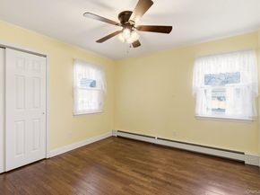 22 Wiggins Street, Ronkonkoma NY 11779