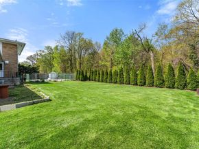 7 Parkway E, Yonkers NY 10701