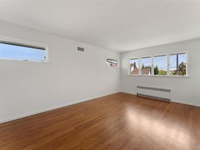 7 Parkway E, Yonkers NY 10701