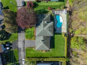 7 Parkway E, Yonkers NY 10701